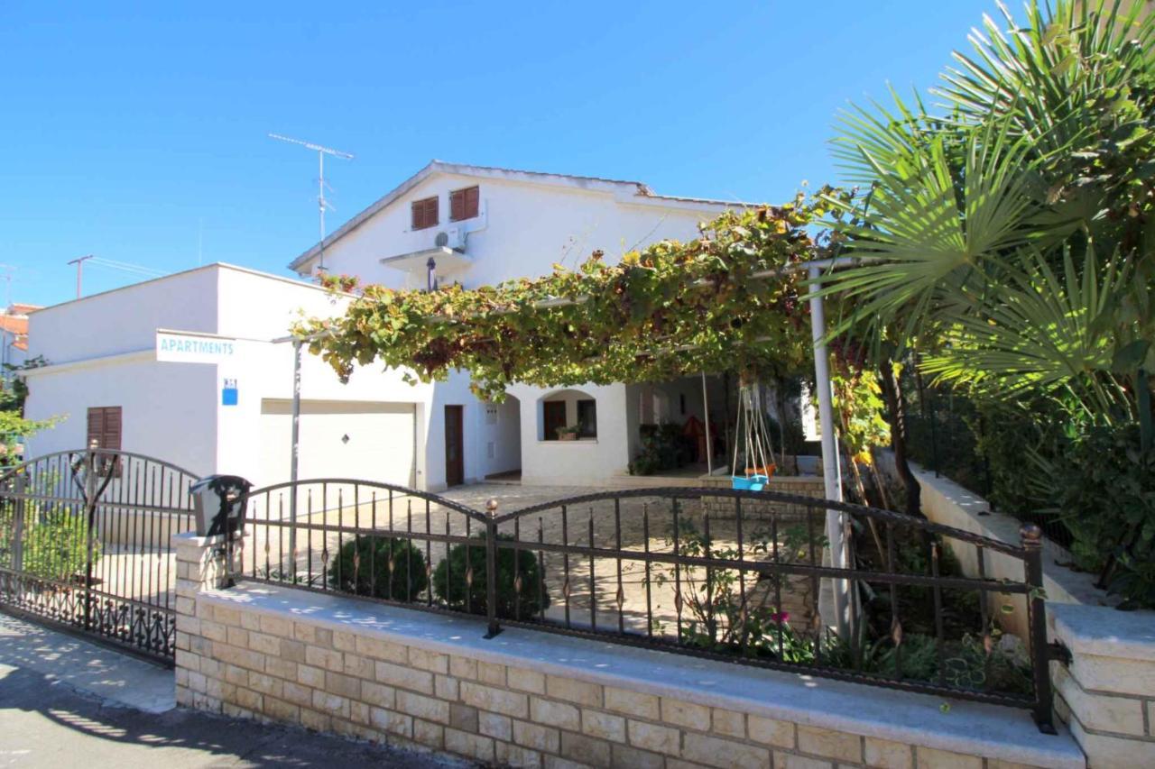 In Porec/istrien 9863 Apartment *