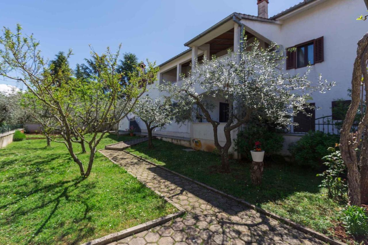Apartment In Porec/istrien 9863